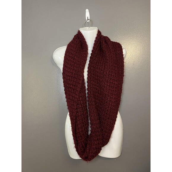 West Loop Scarf Womens One Size Burgundy Chunky Knit Infinity Loop Soft Acrylic - Picture 1 of 4